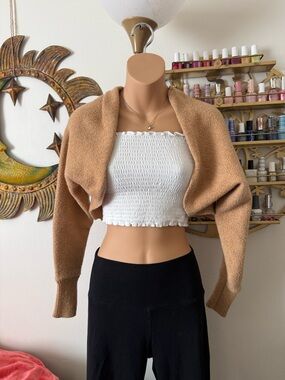 AE Cropped Cardigan